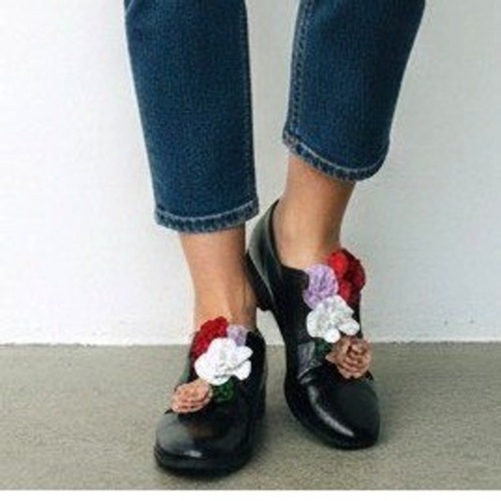 Katy Perry The Kailee Black Patent Floral Oxford Shoes Womens 9.5 3D Flowers